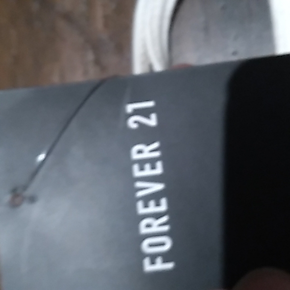 Ivory kit top cami LG Forever 21 - Picture 2 of 3